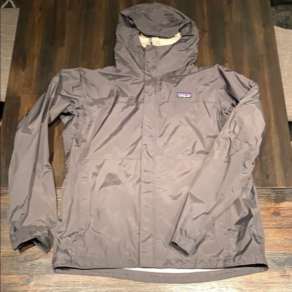 Patagonia Other - Patagonia rain jacket